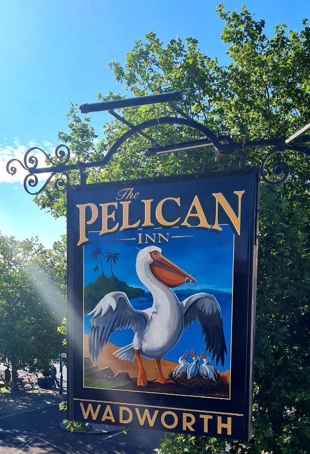 The Pelican Inn ดิไวเซส ภายนอก รูปภาพ